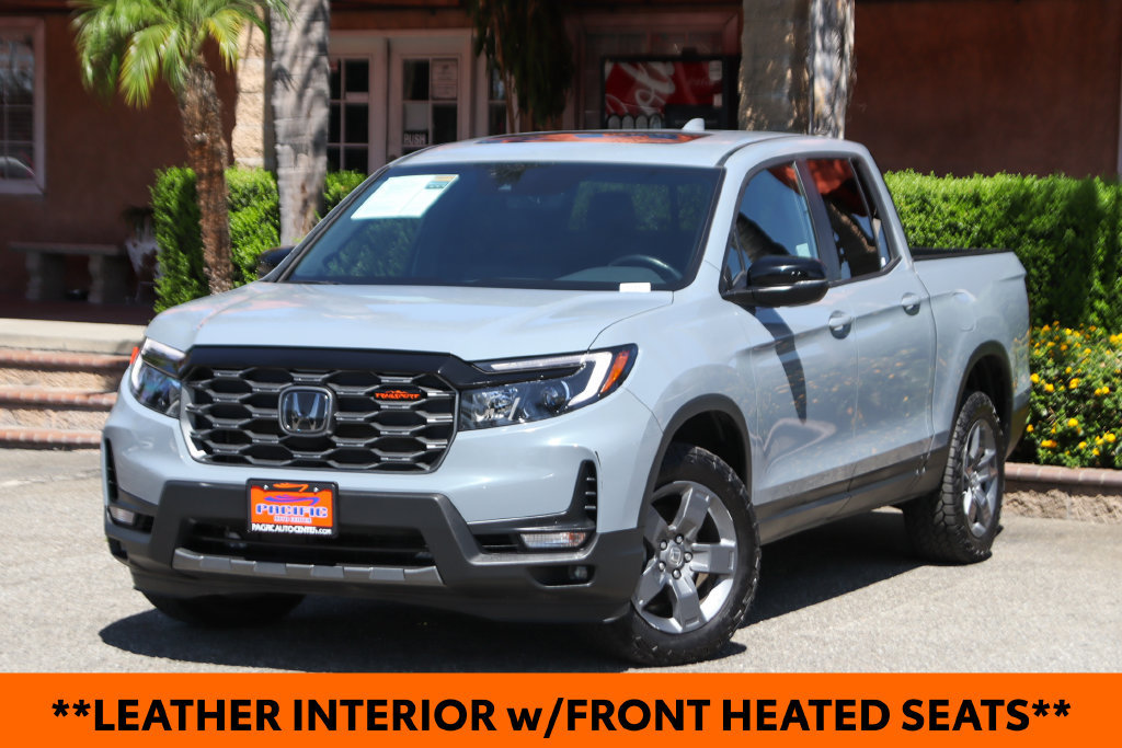 Used 2025 Honda Ridgeline TrailSport image 4