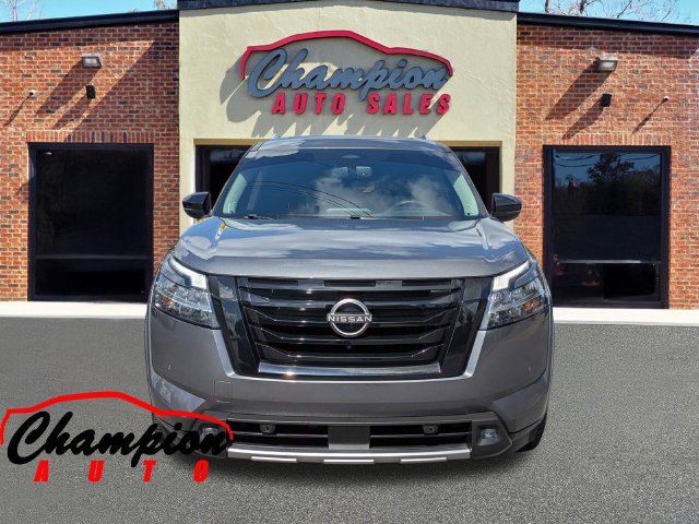 Used 2022 Nissan Pathfinder SL w/ SL Premium Package FWD image 10