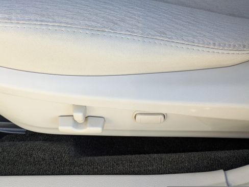 Used 2012 Subaru Outback 2.5i Premium image 20