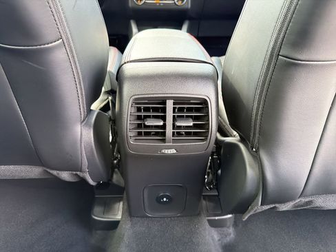 Used 2025 Ford Escape ST-Line image 23