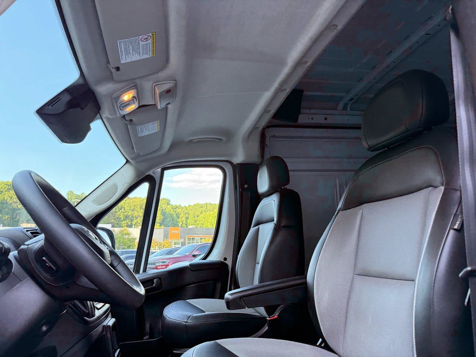 Used 2024 RAM ProMaster 2500 w/ Convenience Group FWD image 22