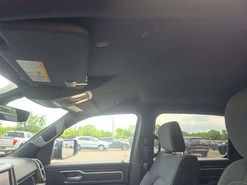 Used 2023 RAM 1500 Big Horn AWD/4WD image 16