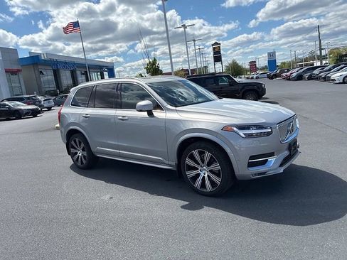 Used 2023 Volvo XC90 B6 Ultimate w/ Protection Package Premier image 2