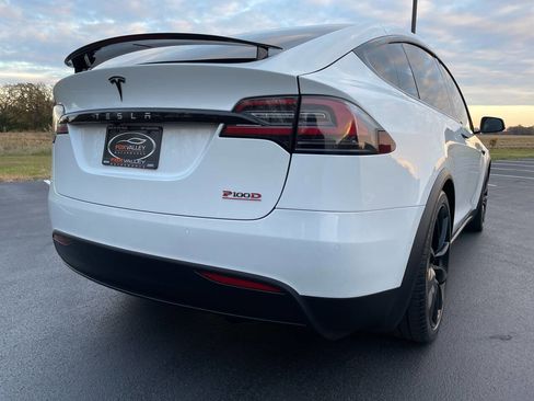 Used 2017 Tesla Model X P100D image 26