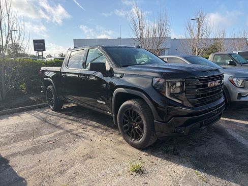 Used 2025 GMC Sierra 1500 Elevation image 7