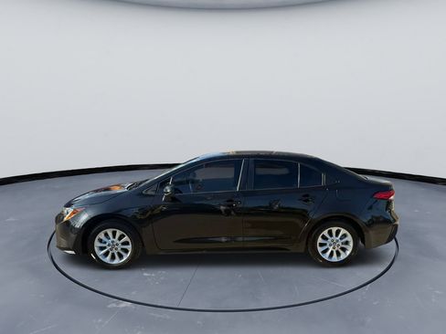 Used 2020 Toyota Corolla LE w/ LE Convenience Package FWD image 4