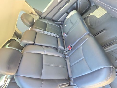 Used 2020 Nissan Pathfinder SL w/ Cargo Package AWD/4WD image 17