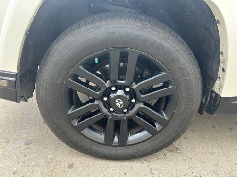 Used 2020 Toyota 4Runner Nightshade AWD/4WD image 11