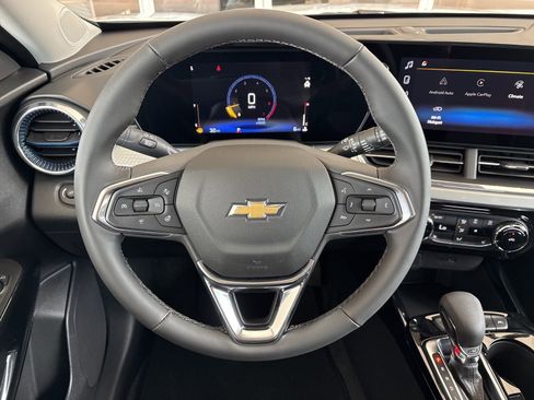 New 2026 Chevrolet Trax LT w/ LT Convenience Package image 25