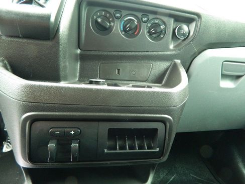 Used 2017 Ford Transit 250 130 Low Roof image 19