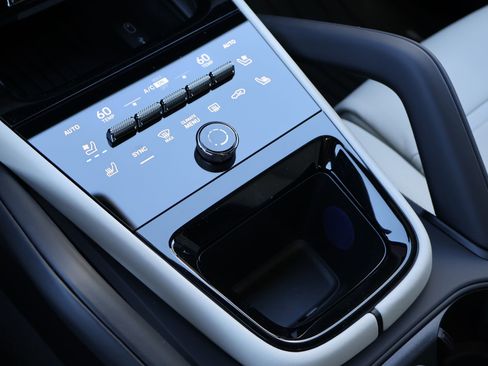 New 2026 Porsche Cayenne image 20