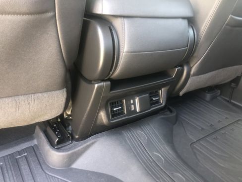 Used 2022 GMC Sierra 1500 SLT image 24