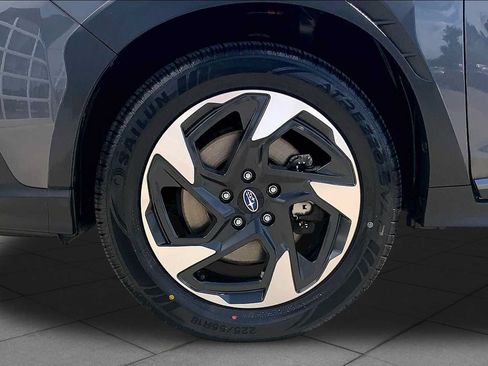 Certified 2024 Subaru Crosstrek 2.5i Limited AWD/4WD image 11