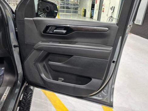Certified 2025 Chevrolet Tahoe Z71 AWD/4WD image 38