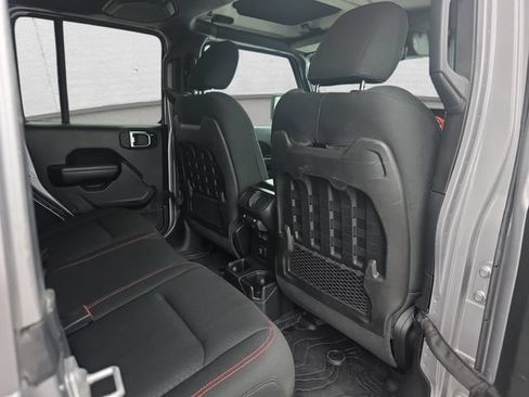 Used 2019 Jeep Wrangler Unlimited Rubicon AWD/4WD image 11