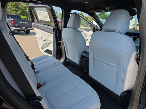 New 2026 Jeep Cherokee Limited AWD/4WD image 11