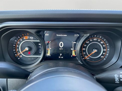 New 2025 Jeep Wrangler Unlimited Rubicon w/ XTREMEE 35" Tire Package image 29