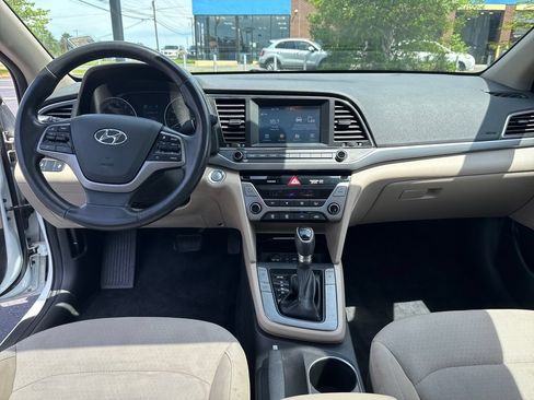 Used 2018 Hyundai Elantra Value Edition FWD image 16