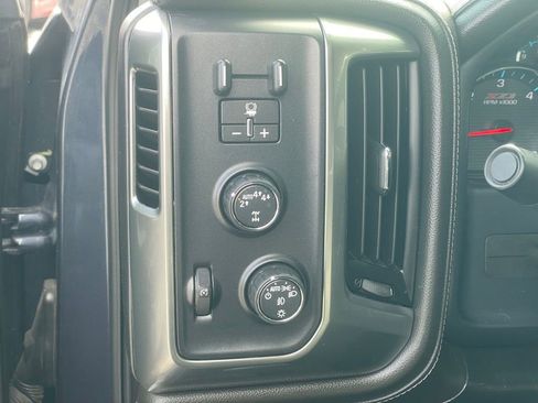 Used 2018 Chevrolet Silverado 1500 LTZ Z71 w/ Centennial Edition image 16