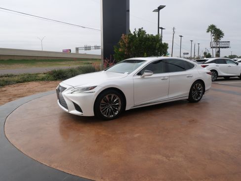 Used 2018 Lexus LS 500 image 5