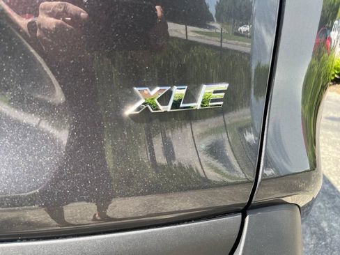 Used 2025 Toyota RAV4 XLE w/ Convenience Package FWD image 32
