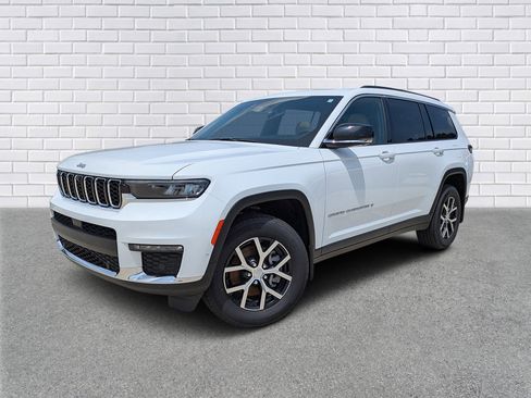 Used 2025 Jeep Grand Cherokee L Limited w/ Luxury Tech Group II AWD/4WD image 1