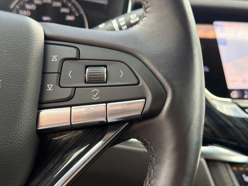 Used 2024 Cadillac XT6 Premium Luxury AWD/4WD image 44