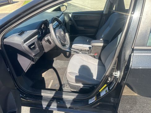 Used 2015 Toyota Corolla L image 22