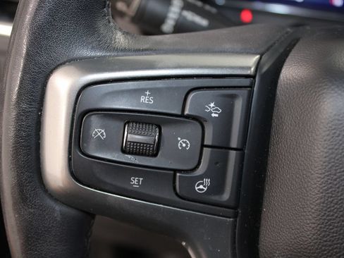 Used 2022 Chevrolet Suburban Premier RWD image 23