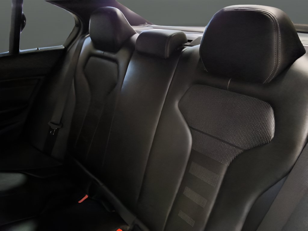 Used 2017 BMW M3 RWD image 13