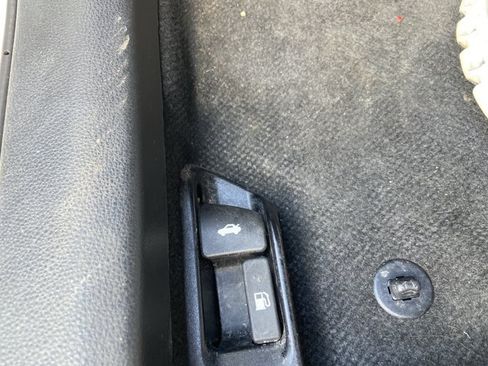 Used 2023 Toyota Corolla LE FWD image 43