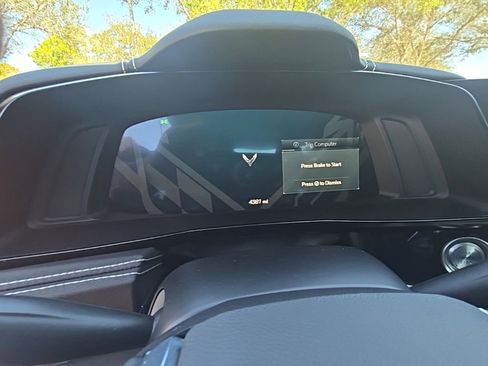 Used 2023 Chevrolet Corvette Stingray Preferred Cpe w/ Z51 Performance Package image 19