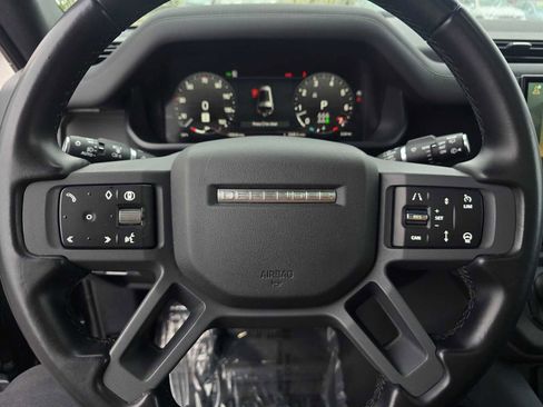 Used 2024 Land Rover Defender 130 X-Dynamic SE image 24