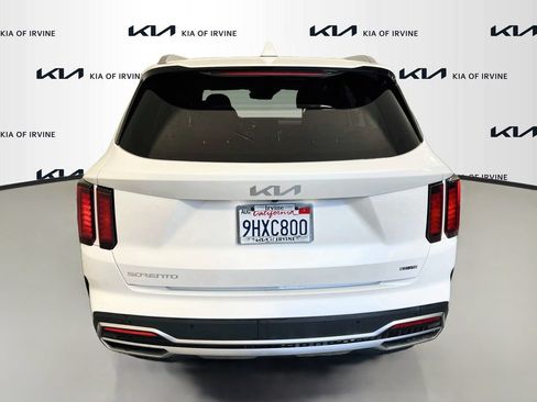 Certified 2023 Kia Sorento EX AWD/4WD image 8