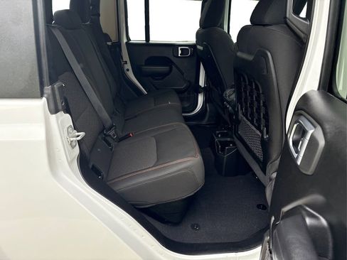 Used 2022 Jeep Gladiator Mojave w/ Cold Weather Group image 20