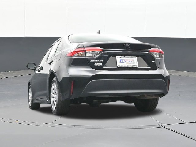 Used 2025 Toyota Corolla LE FWD image 42