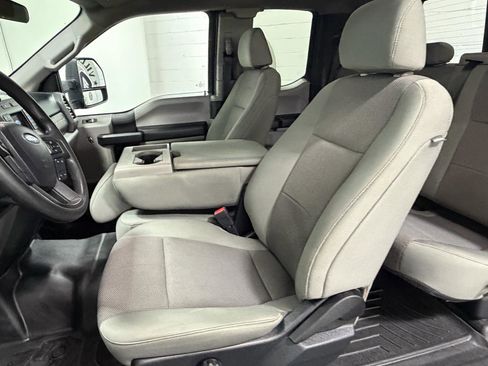 Used 2020 Ford F250 XL w/ STX Appearance Package image 26