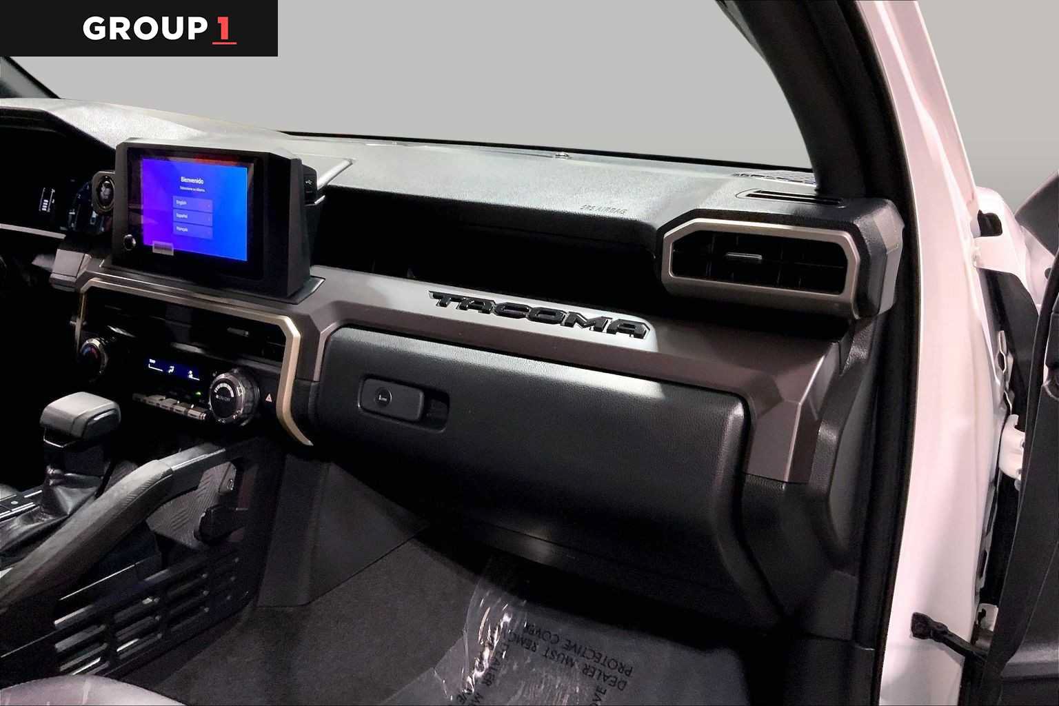 Certified 2025 Toyota Tacoma SR5 AWD/4WD image 19