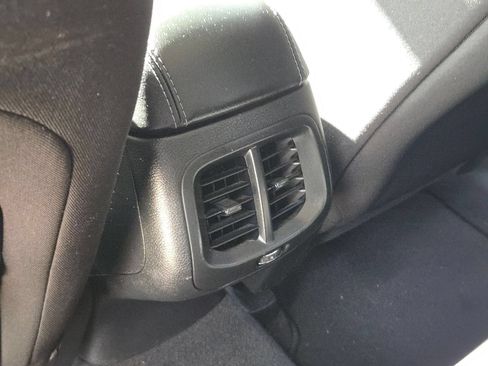 Used 2019 Jeep Cherokee Latitude w/ Popular Appearance Group FWD image 24