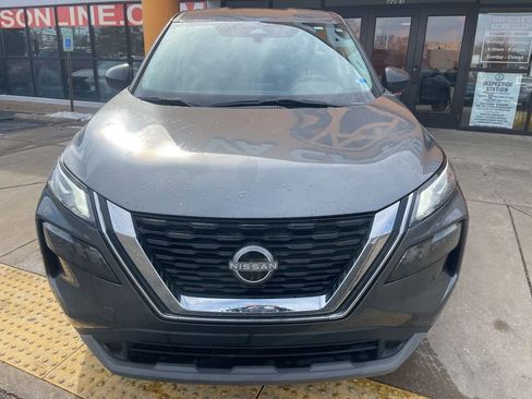 Used 2023 Nissan Rogue S image 9