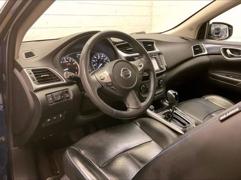 Used 2016 Nissan Sentra SR w/ SR Premium Package image 12