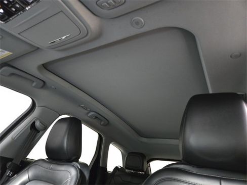 Certified 2021 Lincoln Corsair Reserve image 10