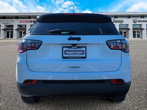 Certified 2022 Jeep Compass Altitude w/ Sun and Sound Group image 7