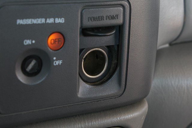 Used 1999 Ford F550 4x4 Regular Cab Super Duty image 18