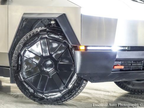 Used 2024 Tesla Cybertruck Cyberbeast image 3