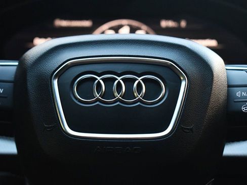 Used 2018 Audi SQ5 Premium Plus w/ S Sport Package image 25