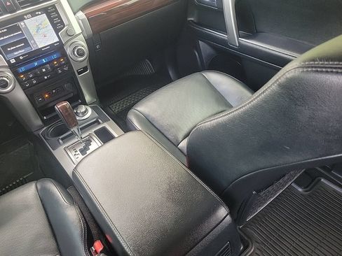 Used 2024 Toyota 4Runner Limited AWD/4WD image 18