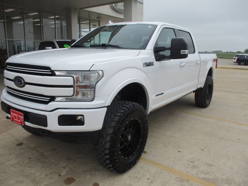 Used 2018 Ford F150 Lariat w/ Equipment Group 502A Luxury image 2