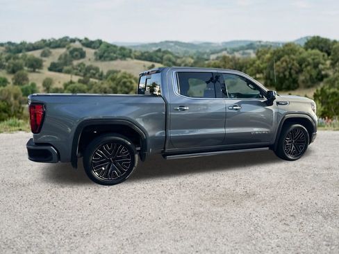 Used 2022 GMC Sierra 1500 Denali w/ Denali Reserve Package AWD/4WD image 11