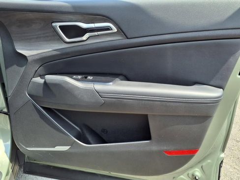 Certified 2023 Kia Sportage X-Line image 4
